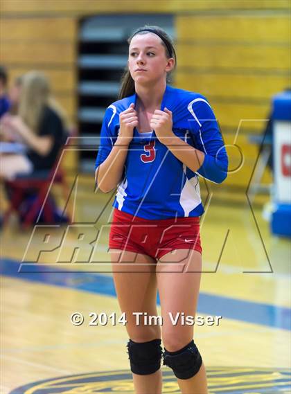 Thumbnail 2 in Arvada West vs. Cherry Creek photogallery.