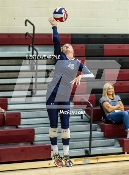 Thumbnail 2 in Maple Mountain vs. Corner Canyon (5A/6A Volleyball Challenge) photogallery.