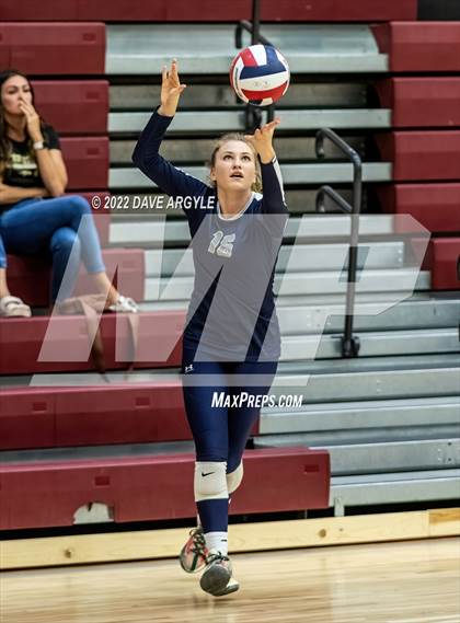 Thumbnail 1 in Maple Mountain vs. Corner Canyon (5A/6A Volleyball Challenge) photogallery.