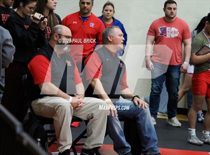 Thumbnail 2 in UIL Region 4 Wrestling Finals photogallery.