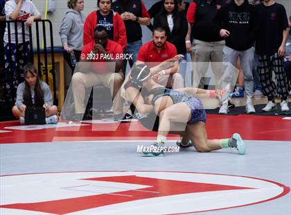 Thumbnail 2 in UIL Region 4 Wrestling Finals photogallery.
