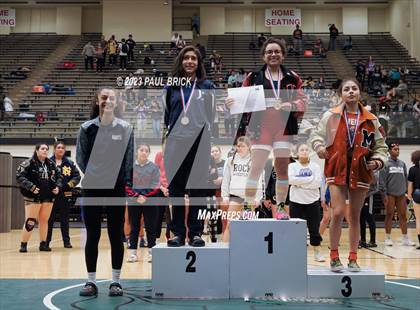 Thumbnail 2 in UIL Region 4 Wrestling Finals photogallery.