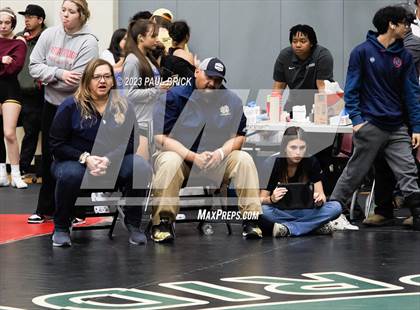 Thumbnail 2 in UIL Region 4 Wrestling Finals photogallery.