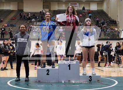 Thumbnail 3 in UIL Region 4 Wrestling Finals photogallery.