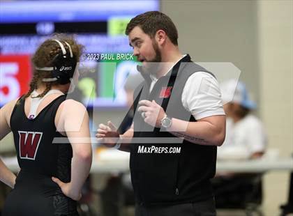 Thumbnail 3 in UIL Region 4 Wrestling Finals photogallery.