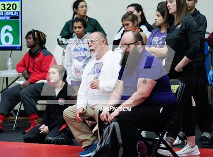 Thumbnail 3 in UIL Region 4 Wrestling Finals photogallery.