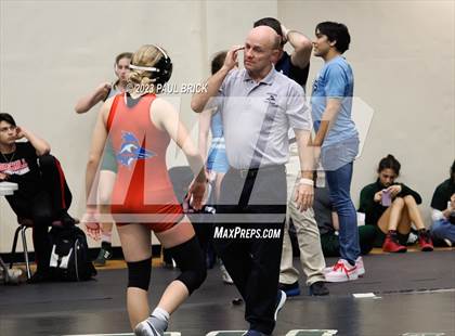 Thumbnail 1 in UIL Region 4 Wrestling Finals photogallery.