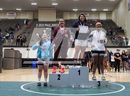 Thumbnail 1 in UIL Region 4 Wrestling Finals photogallery.