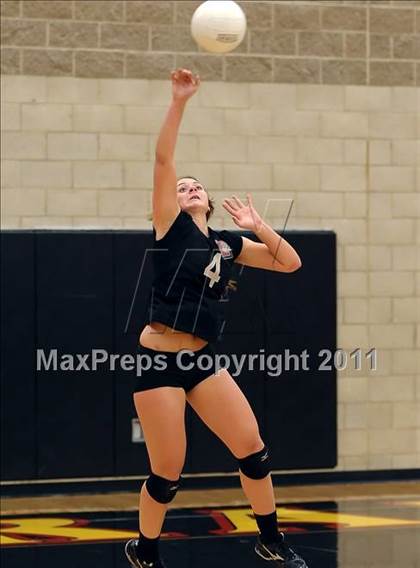 Thumbnail 3 in Lincoln @ St. Francis (CIF SJS D1 Playoffs) photogallery.