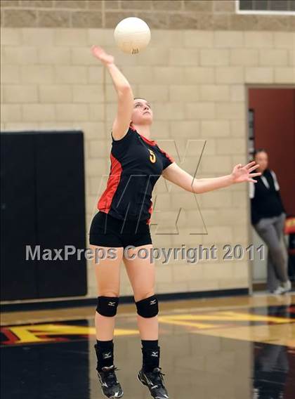 Thumbnail 3 in Lincoln @ St. Francis (CIF SJS D1 Playoffs) photogallery.