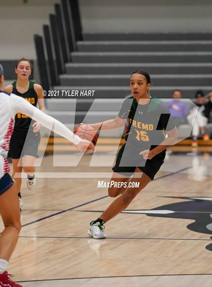 Thumbnail 3 in Bedford North Lawrence vs. Fremd (Sneakers for Santa Shootout) photogallery.