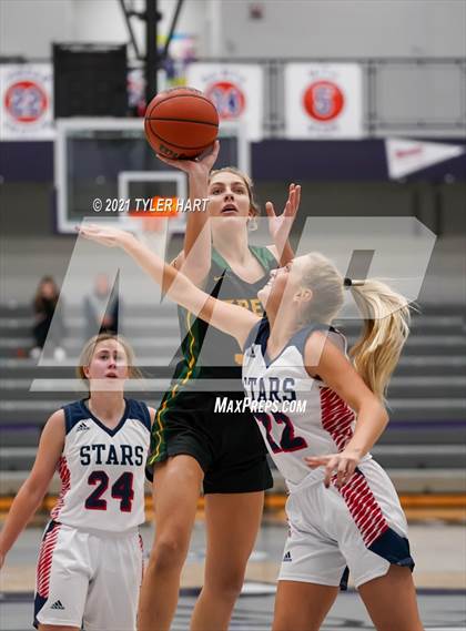 Thumbnail 3 in Bedford North Lawrence vs. Fremd (Sneakers for Santa Shootout) photogallery.