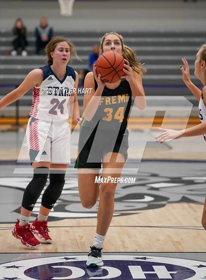 Thumbnail 3 in Bedford North Lawrence vs. Fremd (Sneakers for Santa Shootout) photogallery.