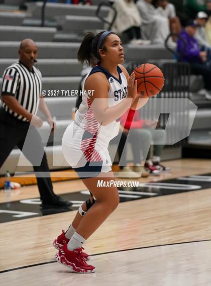Thumbnail 3 in Bedford North Lawrence vs. Fremd (Sneakers for Santa Shootout) photogallery.