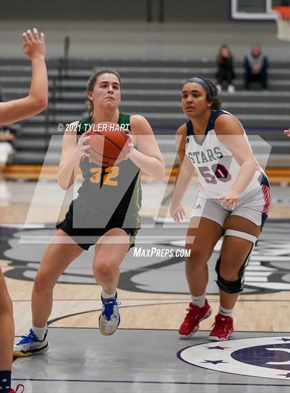Thumbnail 3 in Bedford North Lawrence vs. Fremd (Sneakers for Santa Shootout) photogallery.