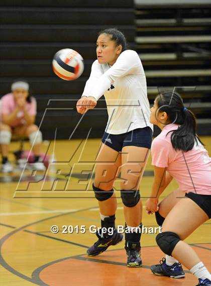 Thumbnail 3 in Inderkum @ Yuba City photogallery.