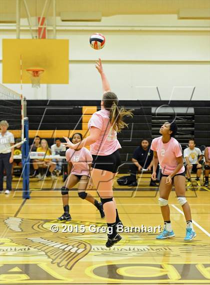 Thumbnail 1 in Inderkum @ Yuba City photogallery.