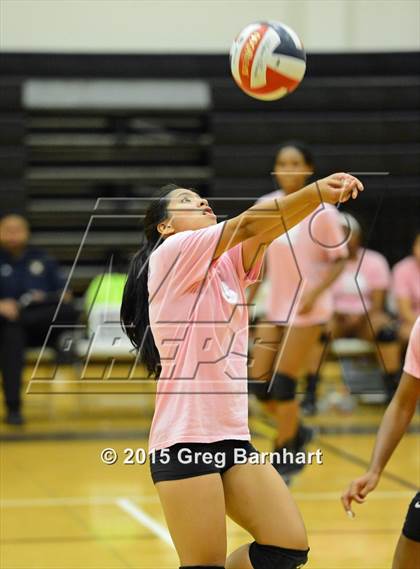 Thumbnail 3 in Inderkum @ Yuba City photogallery.
