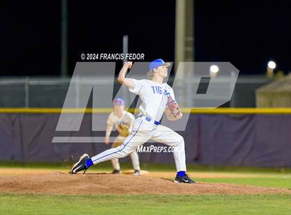 Thumbnail 3 in Lennard @ Jesuit (Saladino) photogallery.