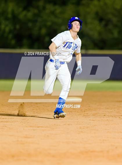 Thumbnail 1 in Lennard @ Jesuit (Saladino) photogallery.