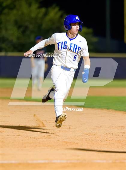 Thumbnail 3 in Lennard @ Jesuit (Saladino) photogallery.