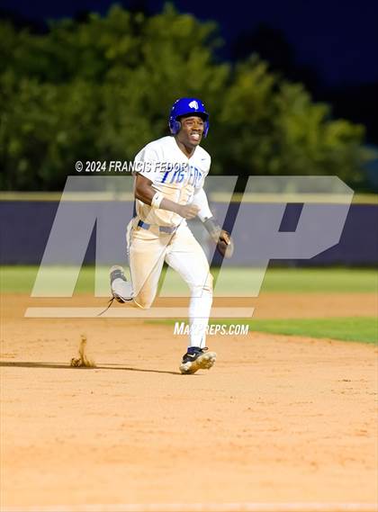 Thumbnail 2 in Lennard @ Jesuit (Saladino) photogallery.