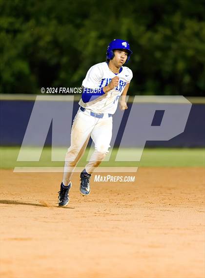 Thumbnail 3 in Lennard @ Jesuit (Saladino) photogallery.