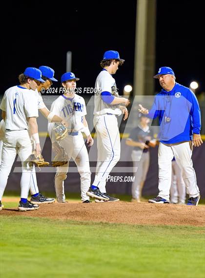Thumbnail 3 in Lennard @ Jesuit (Saladino) photogallery.