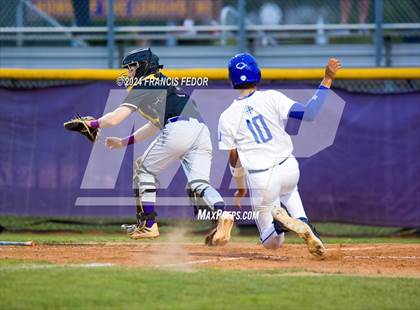 Thumbnail 3 in Lennard @ Jesuit (Saladino) photogallery.
