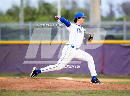 Thumbnail 2 in Lennard @ Jesuit (Saladino) photogallery.
