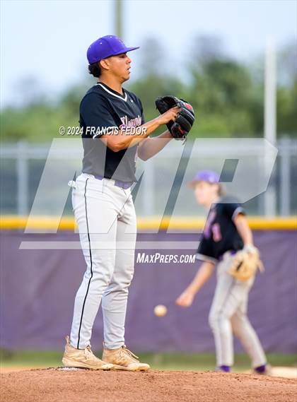 Thumbnail 1 in Lennard @ Jesuit (Saladino) photogallery.