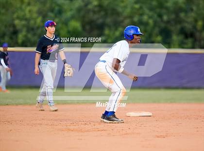 Thumbnail 1 in Lennard @ Jesuit (Saladino) photogallery.