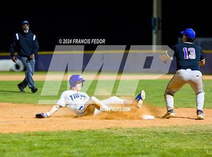 Thumbnail 3 in Lennard @ Jesuit (Saladino) photogallery.