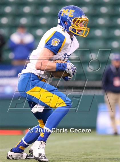 Thumbnail 2 in Cheektowaga vs. Maine-Endwell (NYSPHSAA Class B Semifinal) photogallery.