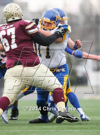 Thumbnail 1 in Cheektowaga vs. Maine-Endwell (NYSPHSAA Class B Semifinal) photogallery.