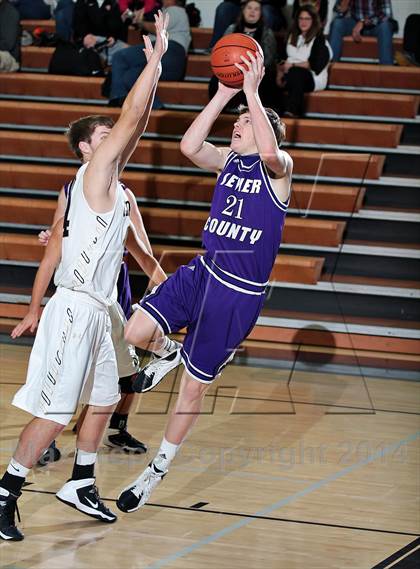 Thumbnail 2 in David Crockett vs Sevier County (Renasant Bank Christmas Tournament) photogallery.