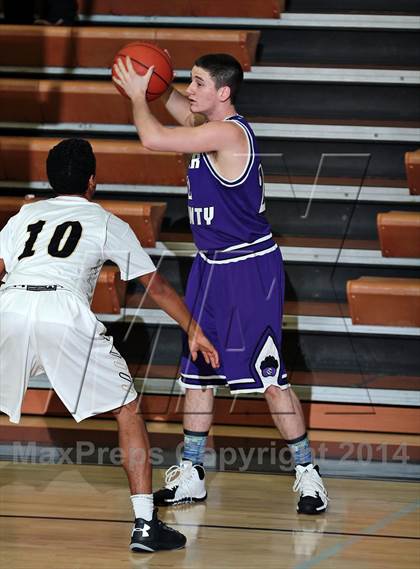 Thumbnail 1 in David Crockett vs Sevier County (Renasant Bank Christmas Tournament) photogallery.
