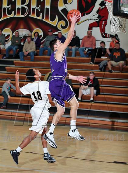 Thumbnail 1 in David Crockett vs Sevier County (Renasant Bank Christmas Tournament) photogallery.