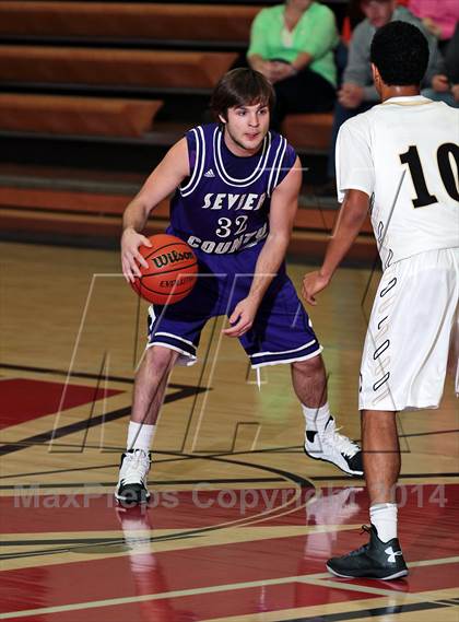 Thumbnail 1 in David Crockett vs Sevier County (Renasant Bank Christmas Tournament) photogallery.