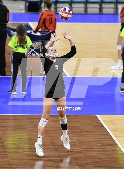 Thumbnail 2 in Mountain Vista vs. Grandview (CHSAA 5A Playoff) photogallery.
