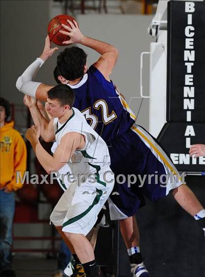 Thumbnail 1 in Pratt vs. Coffeyville-Field Kindley (KSHSAA 4A 1st Round) photogallery.