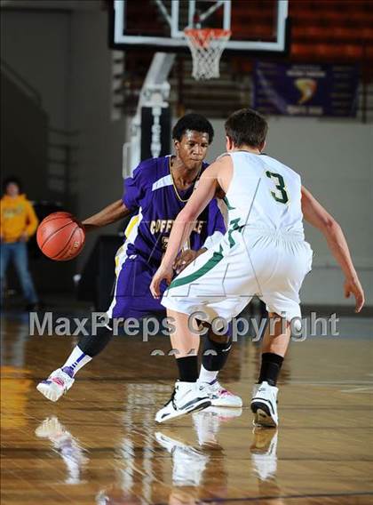 Thumbnail 3 in Pratt vs. Coffeyville-Field Kindley (KSHSAA 4A 1st Round) photogallery.