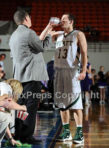 Thumbnail 2 in Pratt vs. Coffeyville-Field Kindley (KSHSAA 4A 1st Round) photogallery.