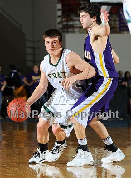 Thumbnail 3 in Pratt vs. Coffeyville-Field Kindley (KSHSAA 4A 1st Round) photogallery.
