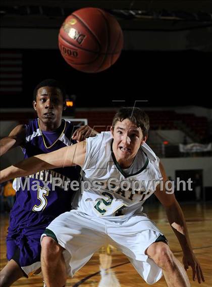 Thumbnail 3 in Pratt vs. Coffeyville-Field Kindley (KSHSAA 4A 1st Round) photogallery.