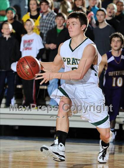 Thumbnail 3 in Pratt vs. Coffeyville-Field Kindley (KSHSAA 4A 1st Round) photogallery.
