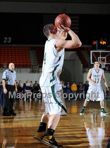 Thumbnail 1 in Pratt vs. Coffeyville-Field Kindley (KSHSAA 4A 1st Round) photogallery.