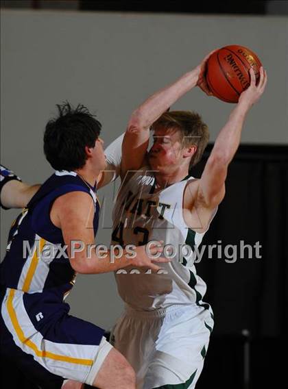 Thumbnail 1 in Pratt vs. Coffeyville-Field Kindley (KSHSAA 4A 1st Round) photogallery.