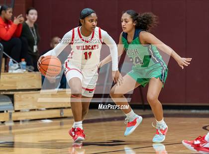 Thumbnail 2 in Cathedral vs. Lawrence North (IHSAA 4A sectional 10 semi-final) photogallery.