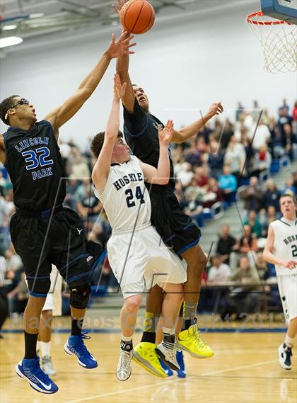 Thumbnail 1 in Bishop Carroll vs. Lincoln Park Performing Arts (PIAA Class A Quarterfinal) photogallery.